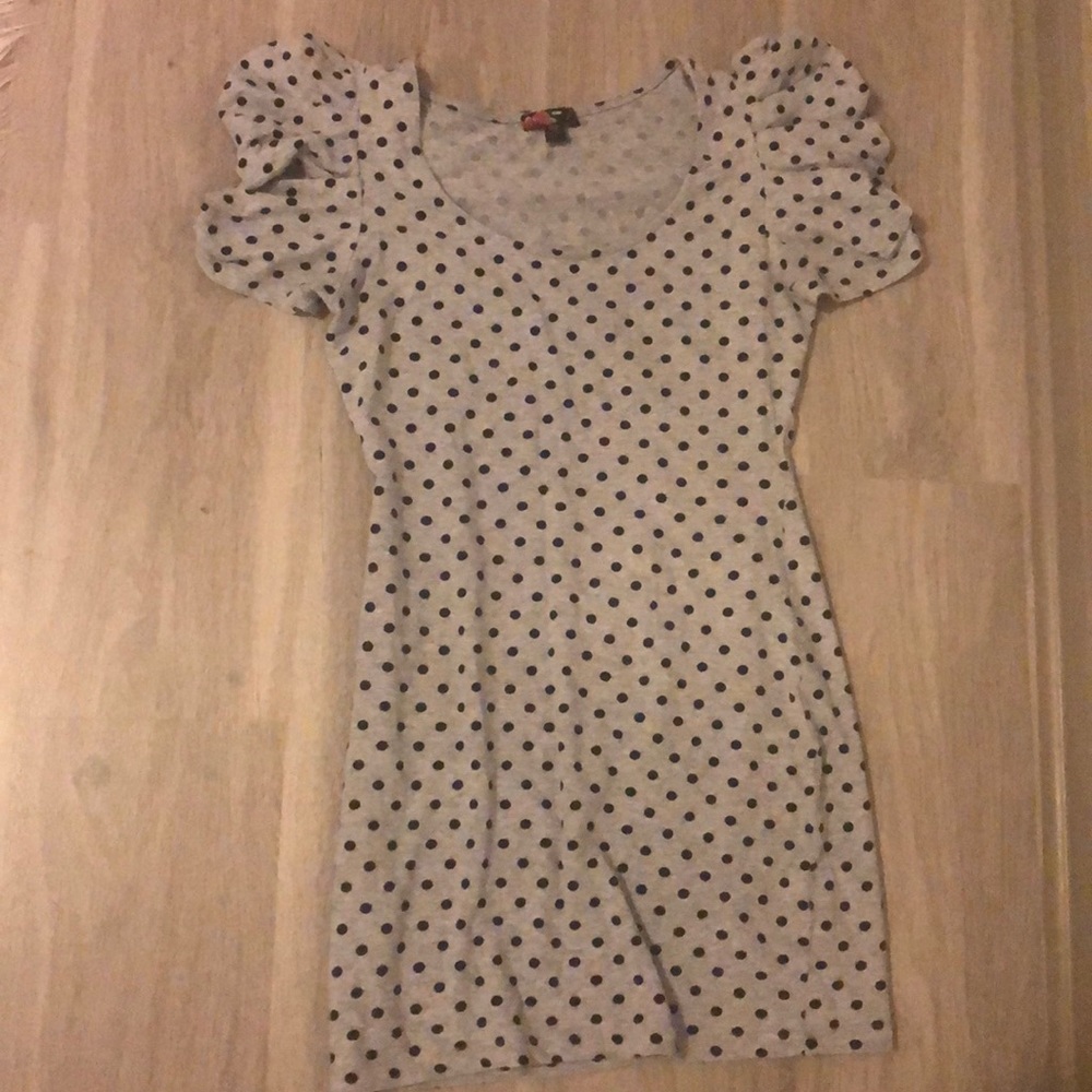 Dress - Picture 2 of 4